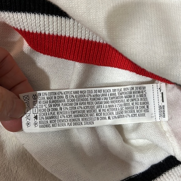 Lot of 2 Girl’s long sleeves tee -size 13/14 - Picture 4 of 11